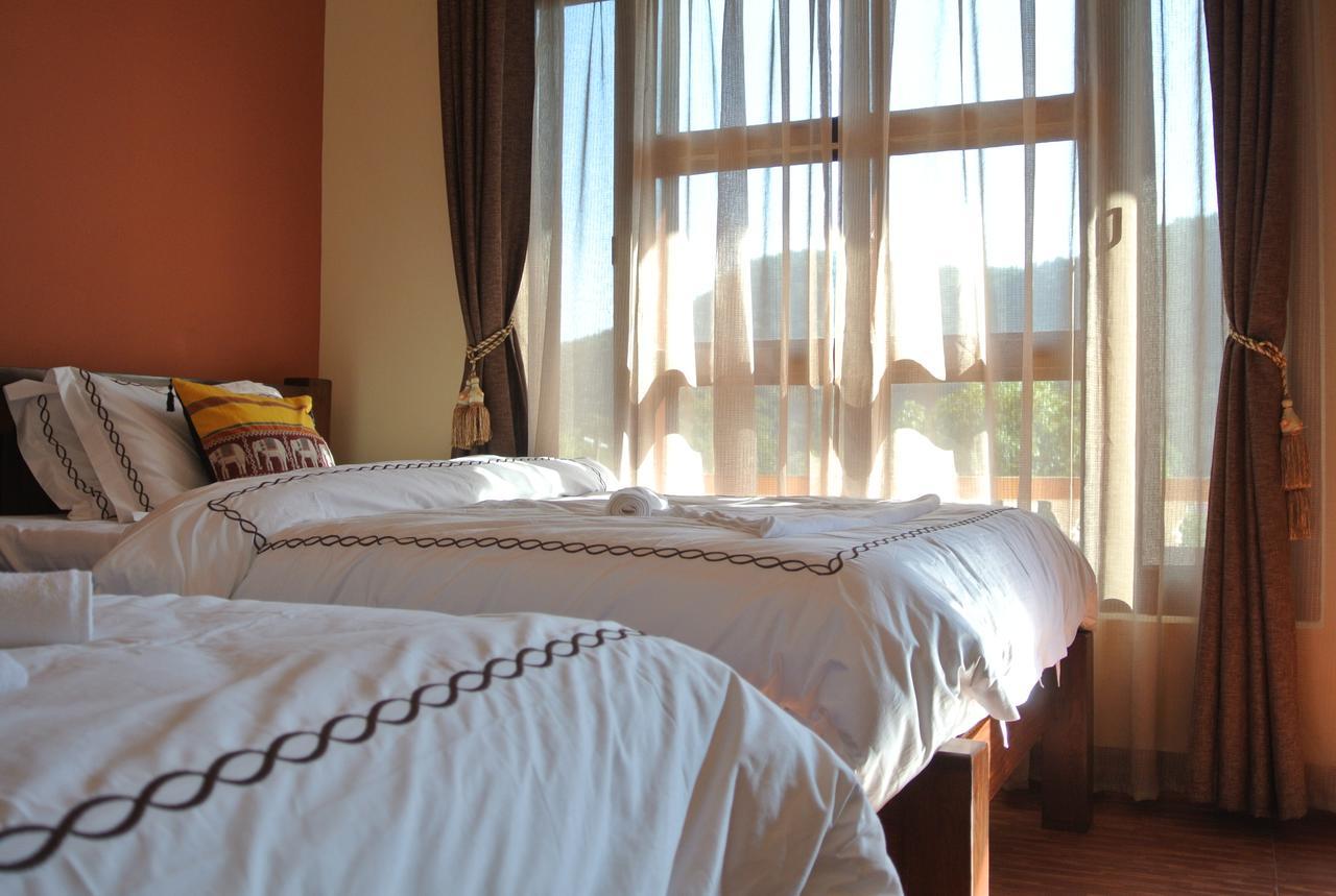 Hotel Homeland Покхара Екстер'єр фото